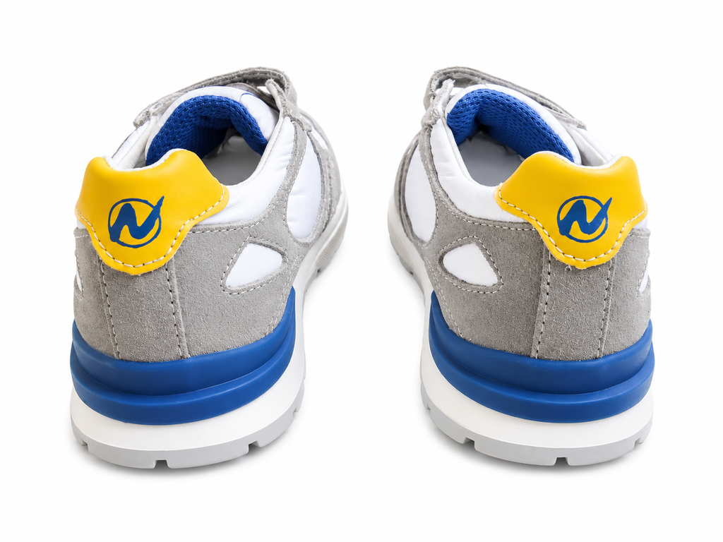 Naturino Daudi Kindersneaker Grau Weiß – Klettverschluss